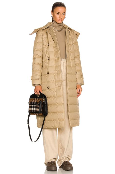 Burberry Ashwick Quilted Jacket in Honey 